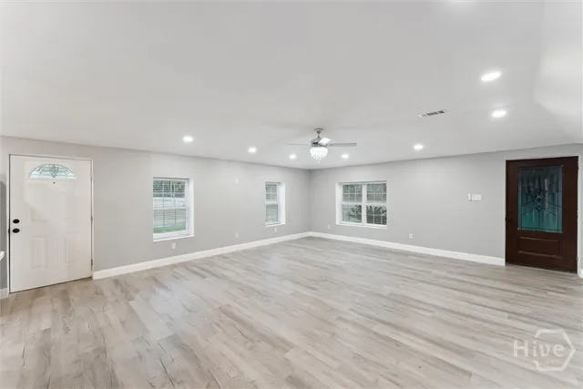 $1,800 | 8576 East B Cooper Highway, Midway, GA 31320