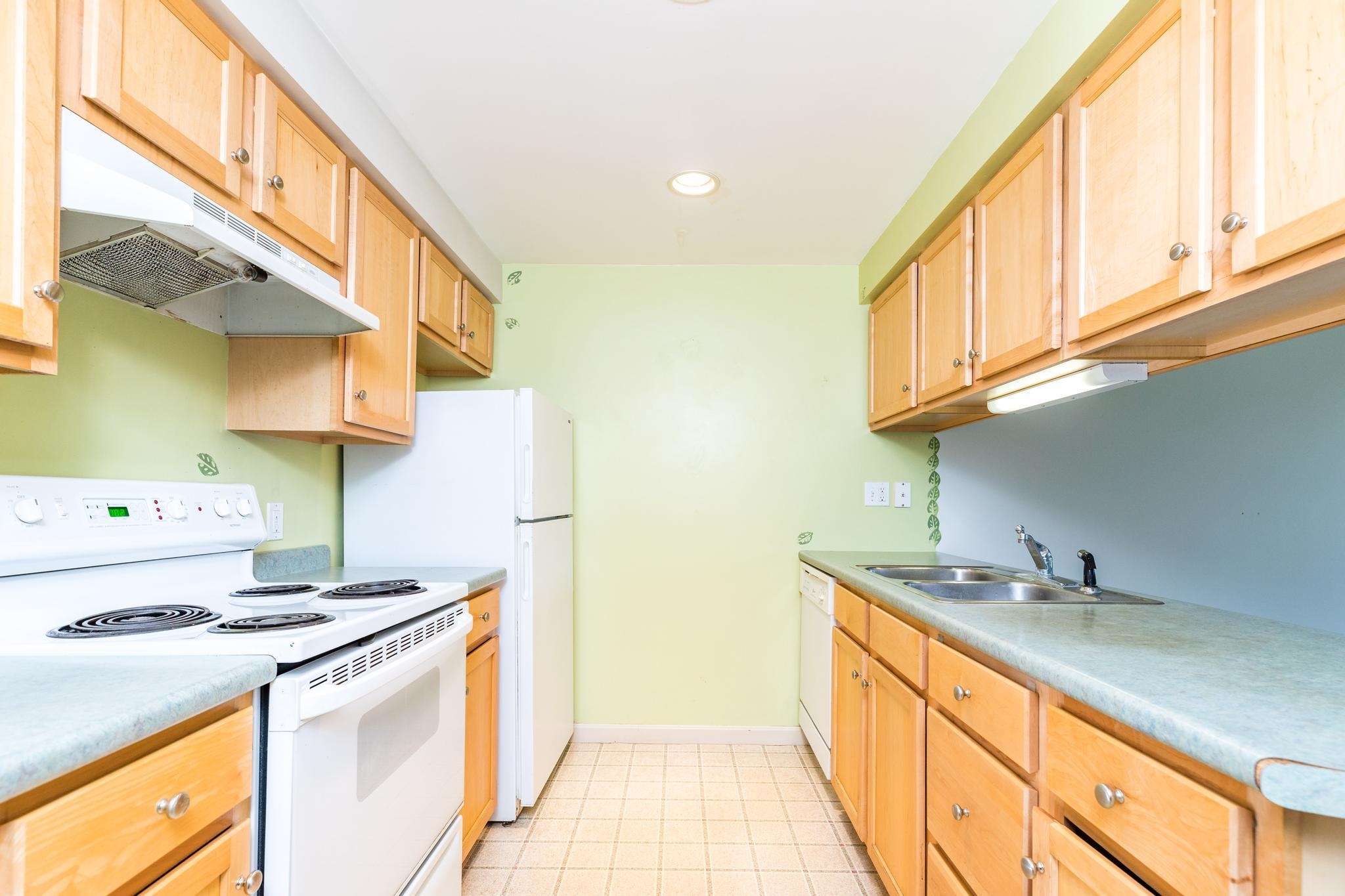 2 Elizabeth Road South Berwick, ME 03908 - Photo 18 of 29