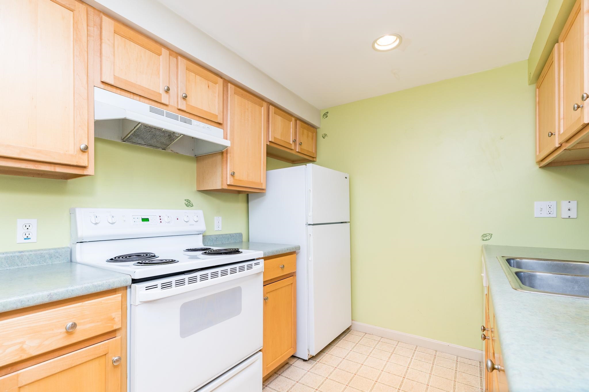 2 Elizabeth Road South Berwick, ME 03908 - Photo 19 of 29
