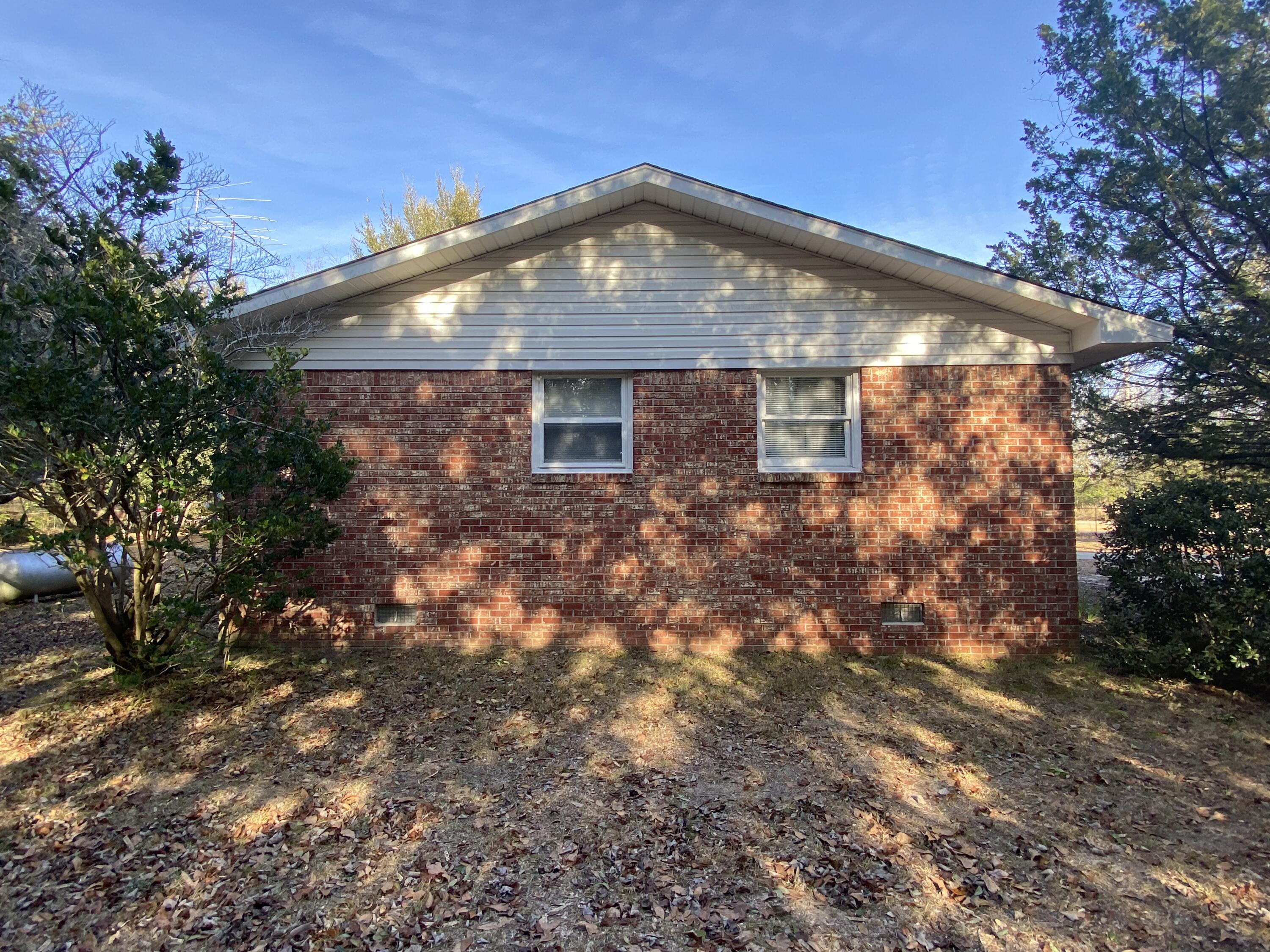 7901 Bay Street Williston, SC 29853 - Photo 5 of 11