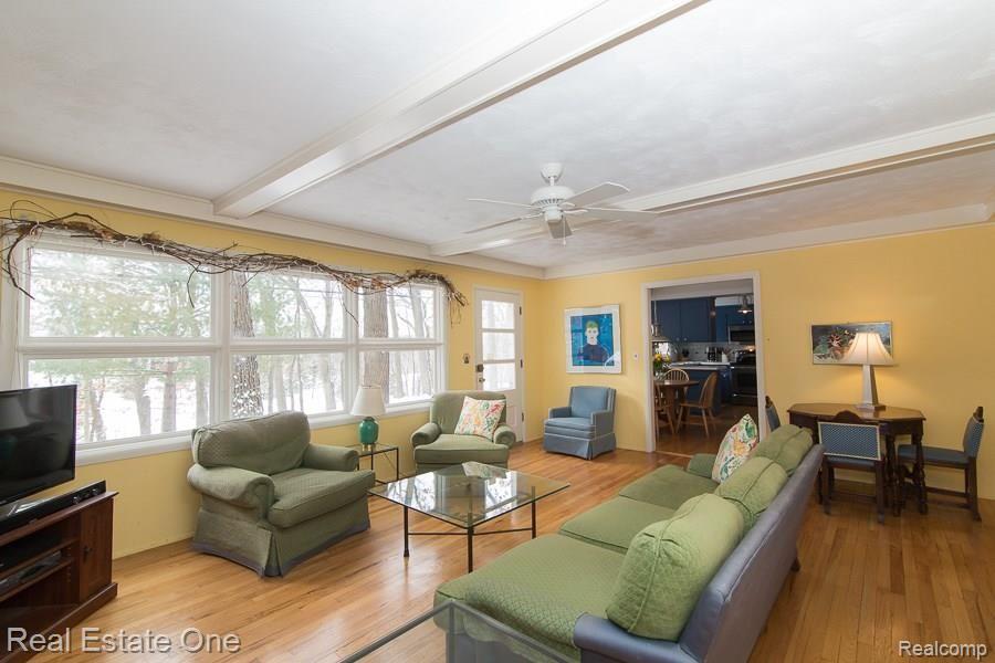 695 Apple Hill Lane Rochester, MI 48306 - Photo 21 of 28 _OL_6384-applehill_14.jpg