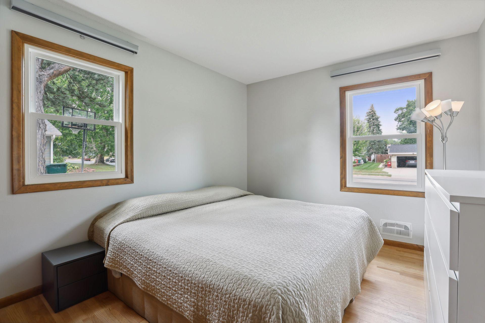 3317 West 87th Street Bloomington, MN 55431 - Photo 19 of 37