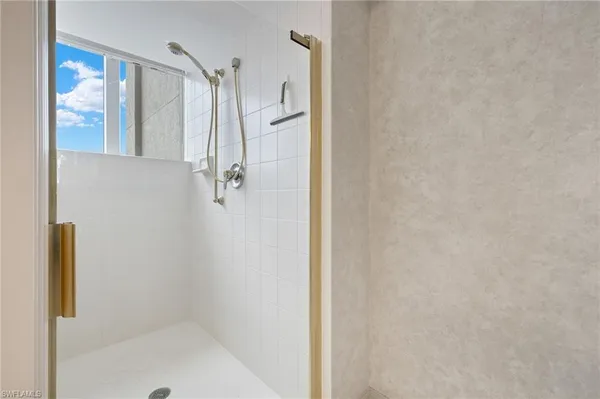 $17,000 | 6849 Grenadier Boulevard, Unit 201, Naples, FL 34108