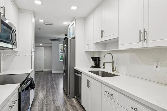 $418,000 | 2897 Northeast 12th Avenue, Pompano Beach, FL 33064