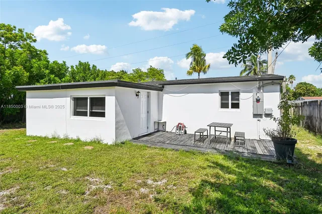 $418,000 | 2897 Northeast 12th Avenue, Pompano Beach, FL 33064