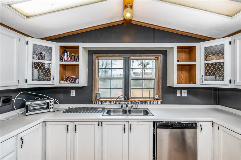 780 North Ridge Road Shelocta, PA 15774 - Photo 7 of 18