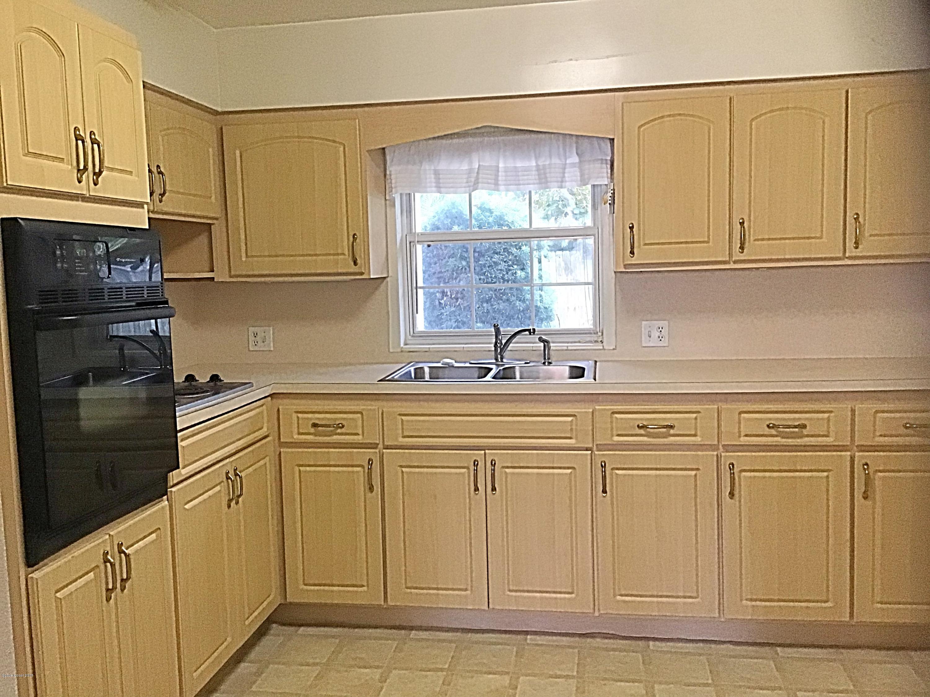 19 Rosevere Way Melbourne, FL 32901 - Photo 10 of 35 A455B858-B212-4BC0-A2B0-E1B4CE1EE859