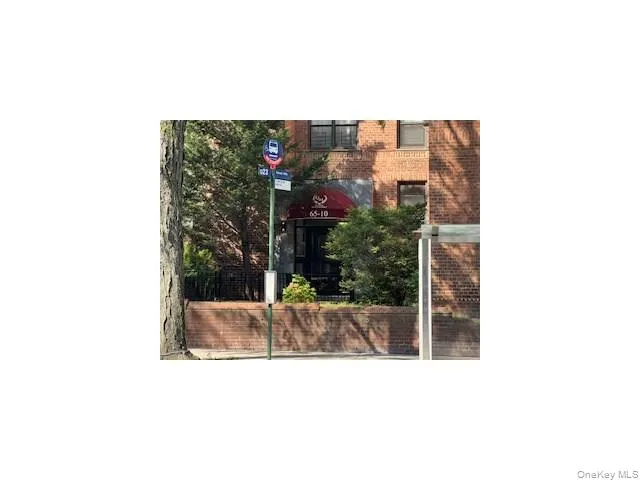 $470,000 | 65-10 108th Street, Unit 3M | Forest Hills