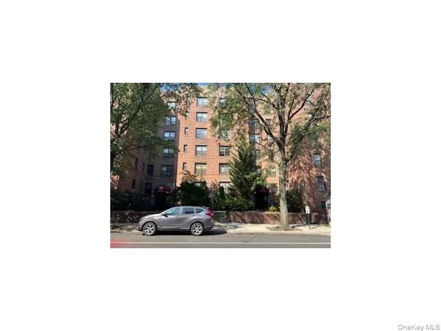 $470,000 | 65-10 108th Street, Unit 3M | Forest Hills