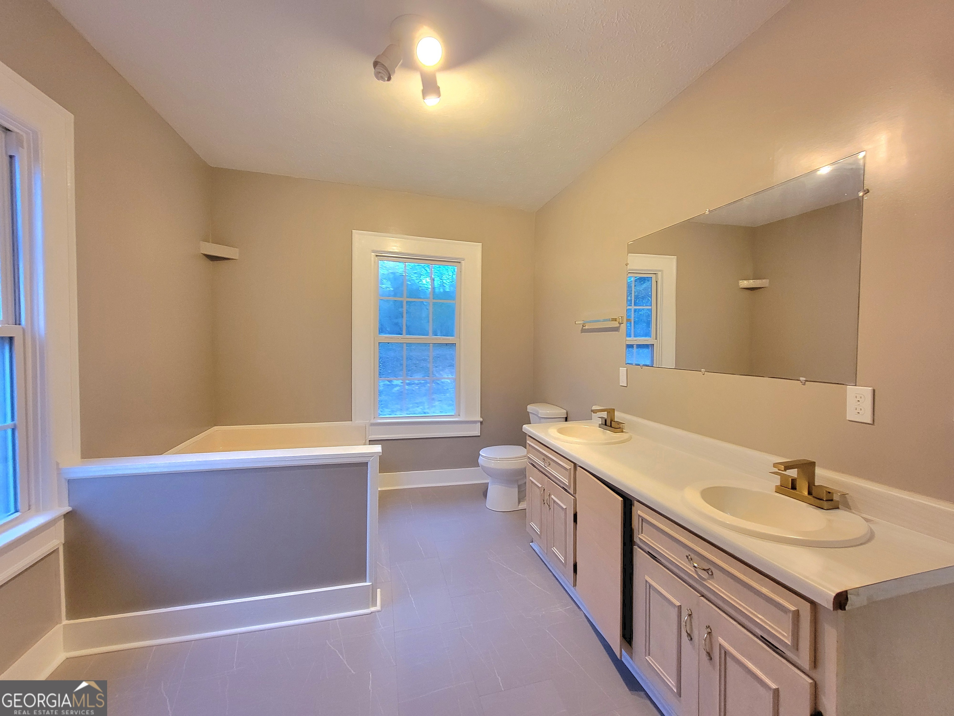 202 East Railroad Street Valley, AL 36854 - Photo 13 of 22