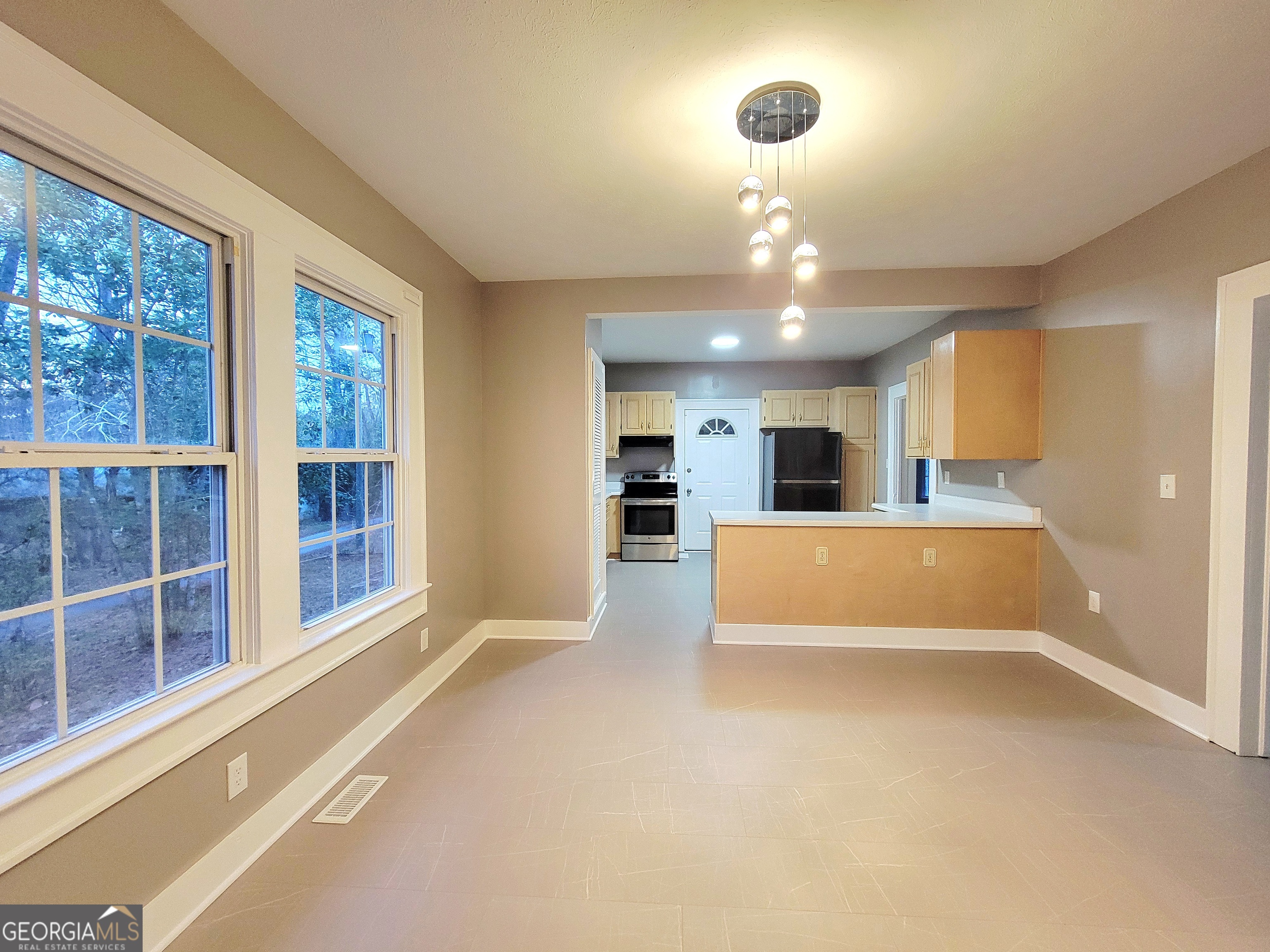 202 East Railroad Street Valley, AL 36854 - Photo 8 of 22