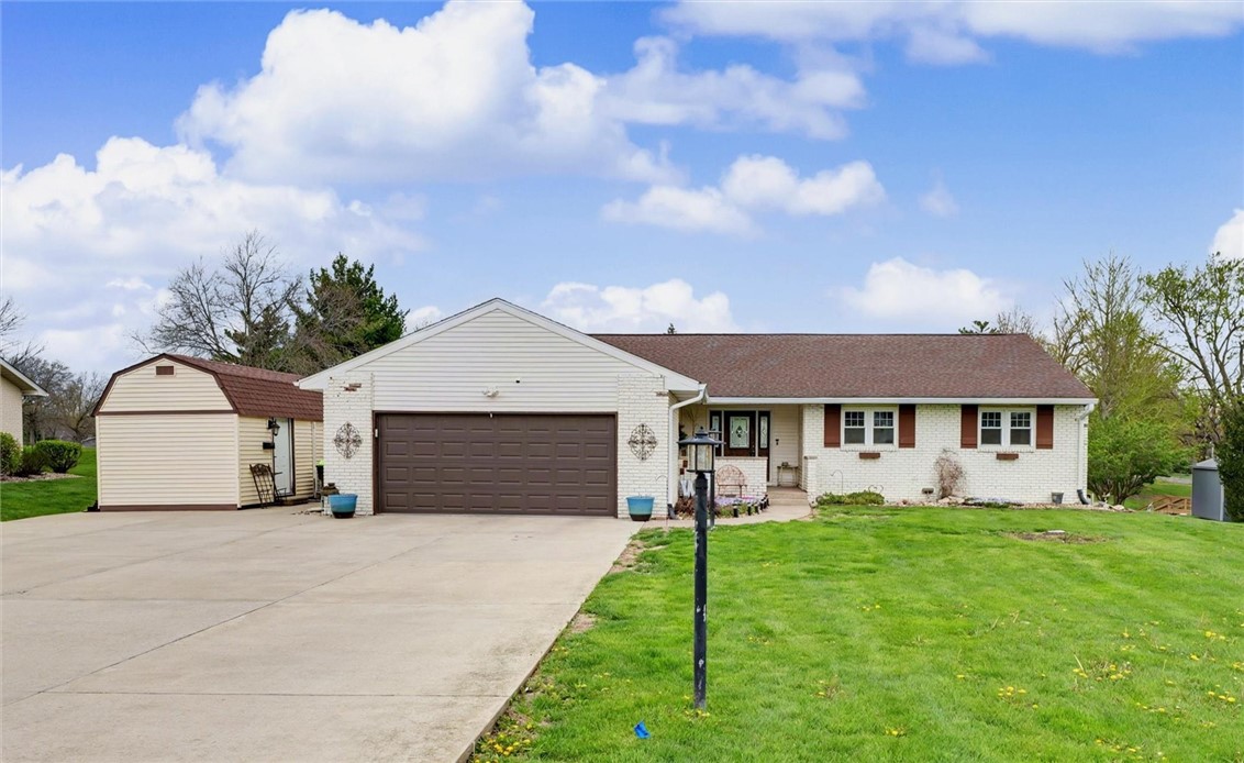 1708 Oakmont Drive Decatur, IL 62521 - Photo 3 of 39