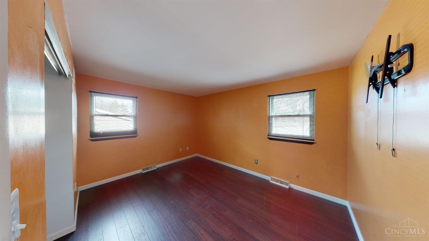 9002 Palomar Road Cincinnati, OH 45251 - Photo 7 of 18 Gallery Image 7
