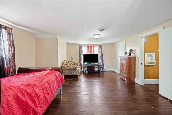 $275,000 | 108 West Hampton Avenue, Honea Path, SC 29654