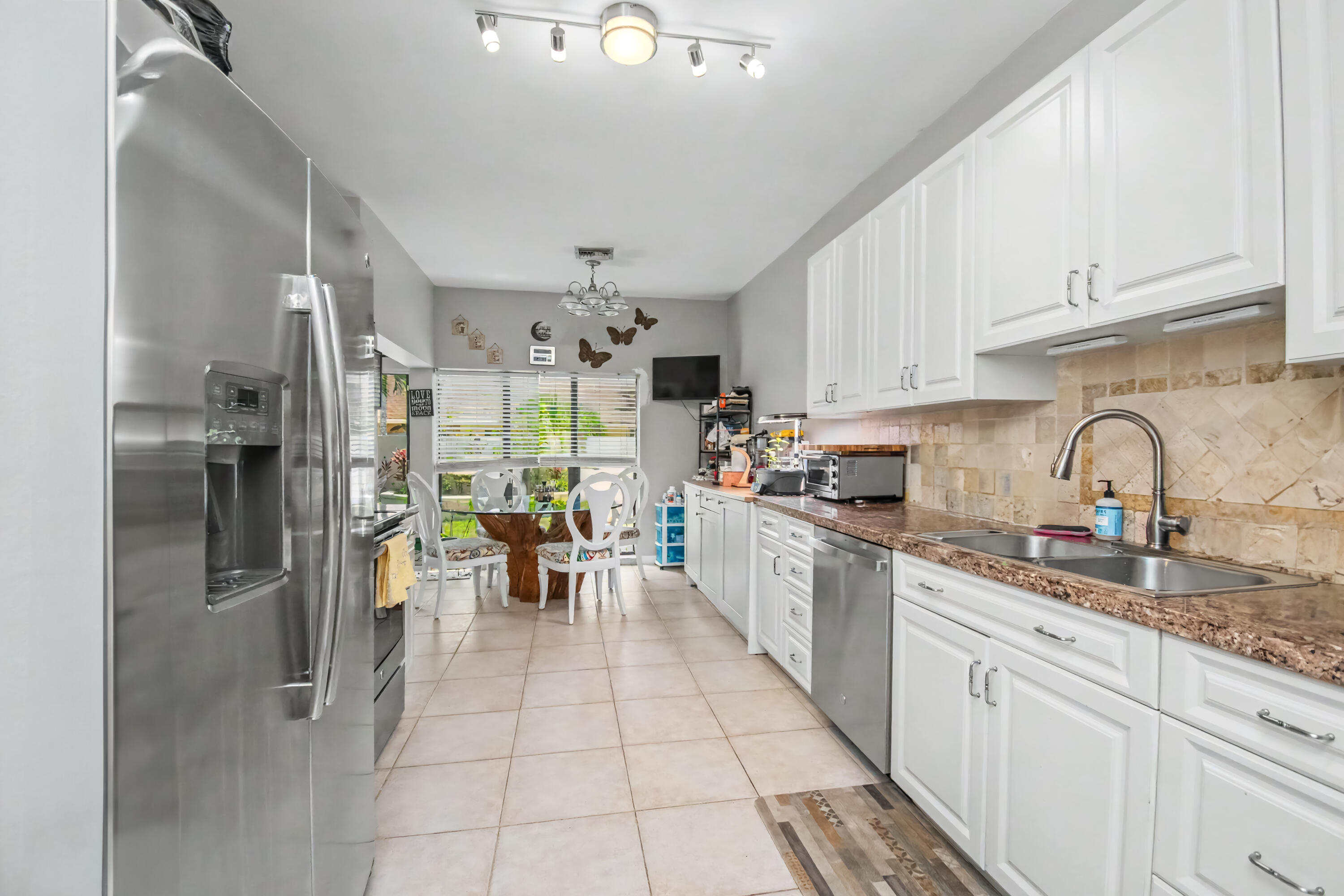 7678 Solimar Circle Boca Raton, FL 33433 - Photo 18 of 33 66B017B5-AE7C-4484-8A90-03D50725954E