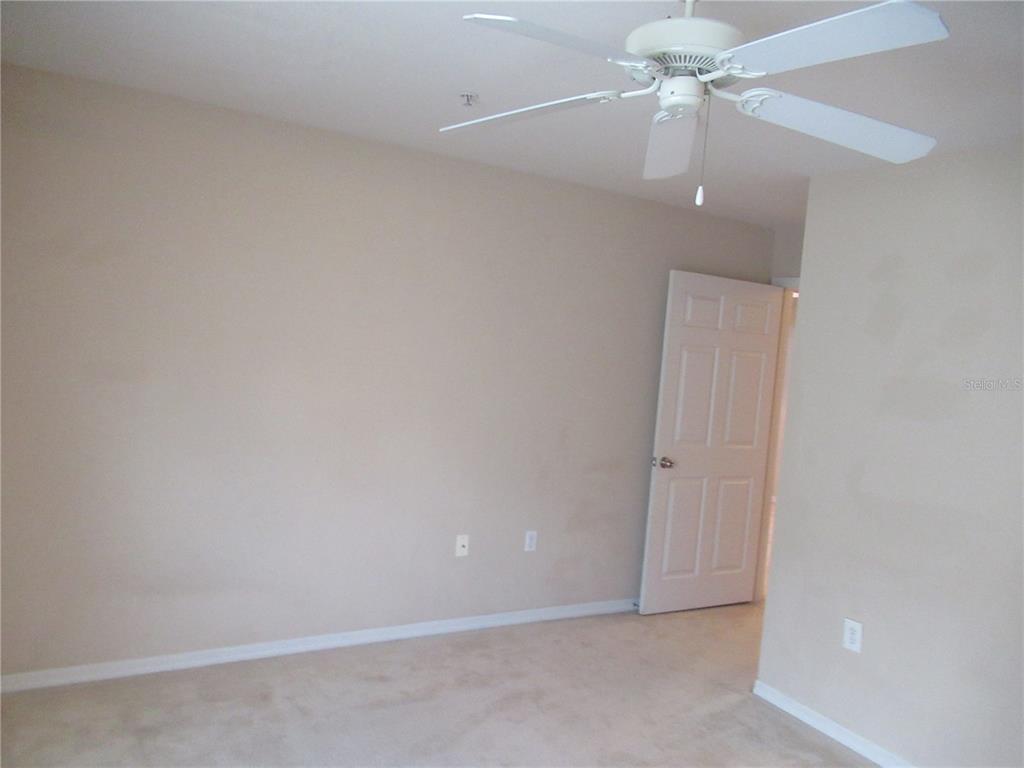 5601 Rosehill Road, Unit 203 Sarasota, FL 34233 - Photo 14 of 39