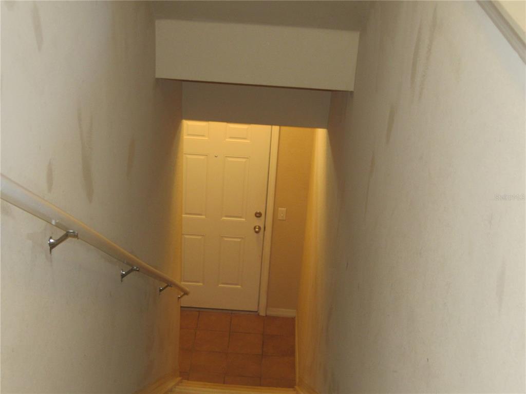 5601 Rosehill Road, Unit 203 Sarasota, FL 34233 - Photo 18 of 39