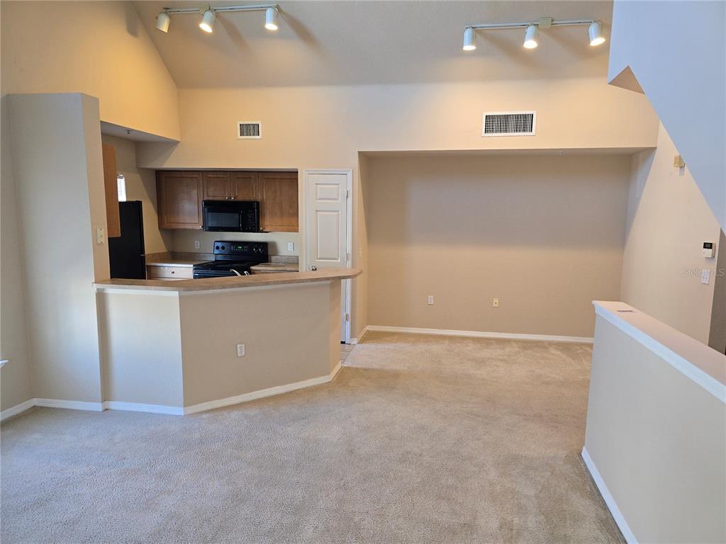 5601 Rosehill Road, Unit 203 Sarasota, FL 34233 - Photo 28 of 39