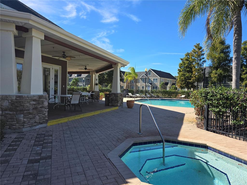 5601 Rosehill Road, Unit 203 Sarasota, FL 34233 - Photo 31 of 39