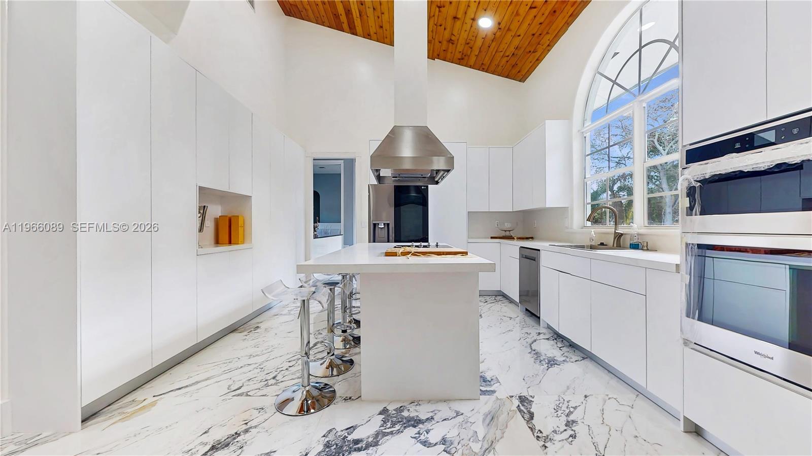 10340 Southwest 62nd Street Miami, FL 33173 - Photo 8 of 56