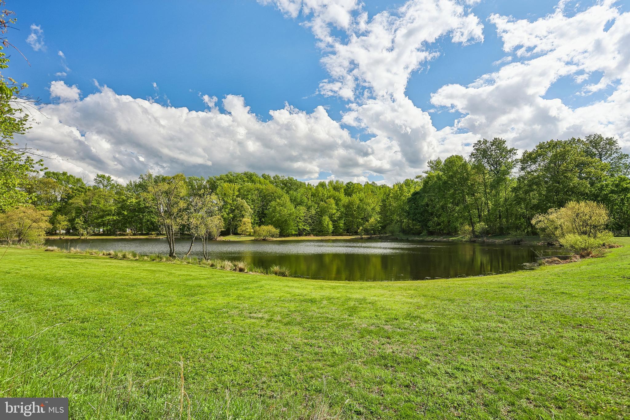 21 Brookwood Road Mount Laurel, NJ 08054 - Photo 2 of 76 Overlooking Spring Valley Lake