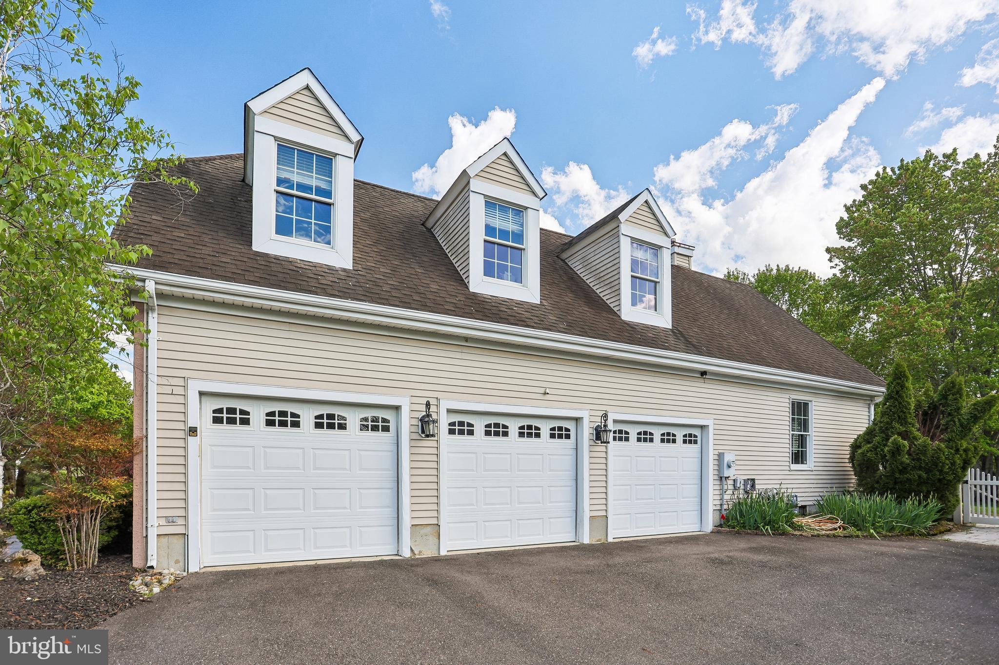 21 Brookwood Road Mount Laurel, NJ 08054 - Photo 57 of 76 3 Car garage