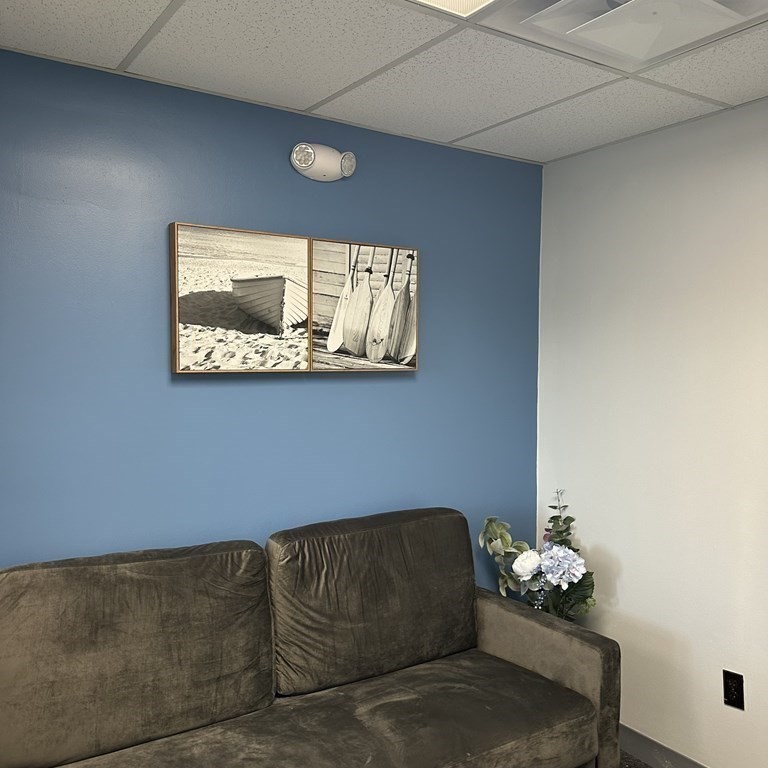 10 Tower Pk Drive, Unit 410 Woburn, MA 01801 - Photo 10 of 23 a living room with furniture