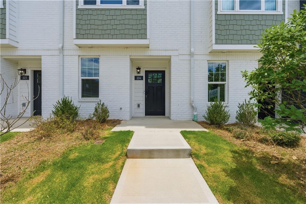 104 Mission Way Atlanta, GA 30315 - Photo 2 of 23