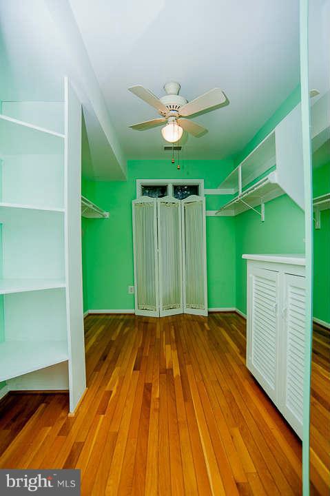 3156 Holmes Run Road Falls Church, VA 22042 - Photo 19 of 30 Interior (General)