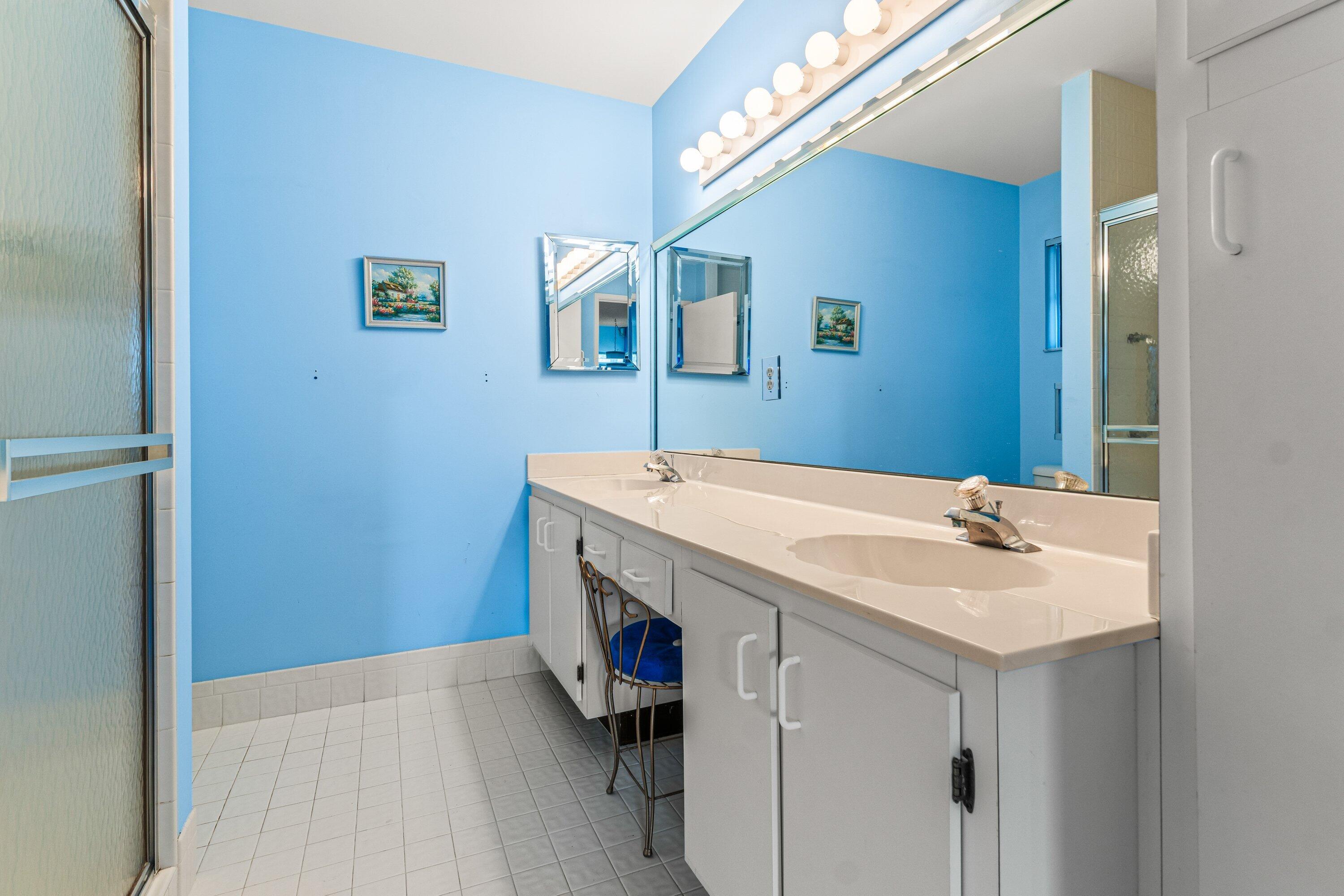 8356 Sunmeadow Lane Boca Raton, FL 33496 - Photo 15 of 34 017-8356SunmeadowLane-BocaRaton-FL-33496