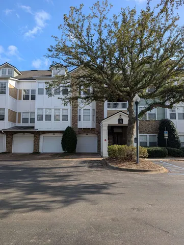 $1,675 | 2801 Chancellorsville Drive, Unit 428, Tallahassee, FL 32312