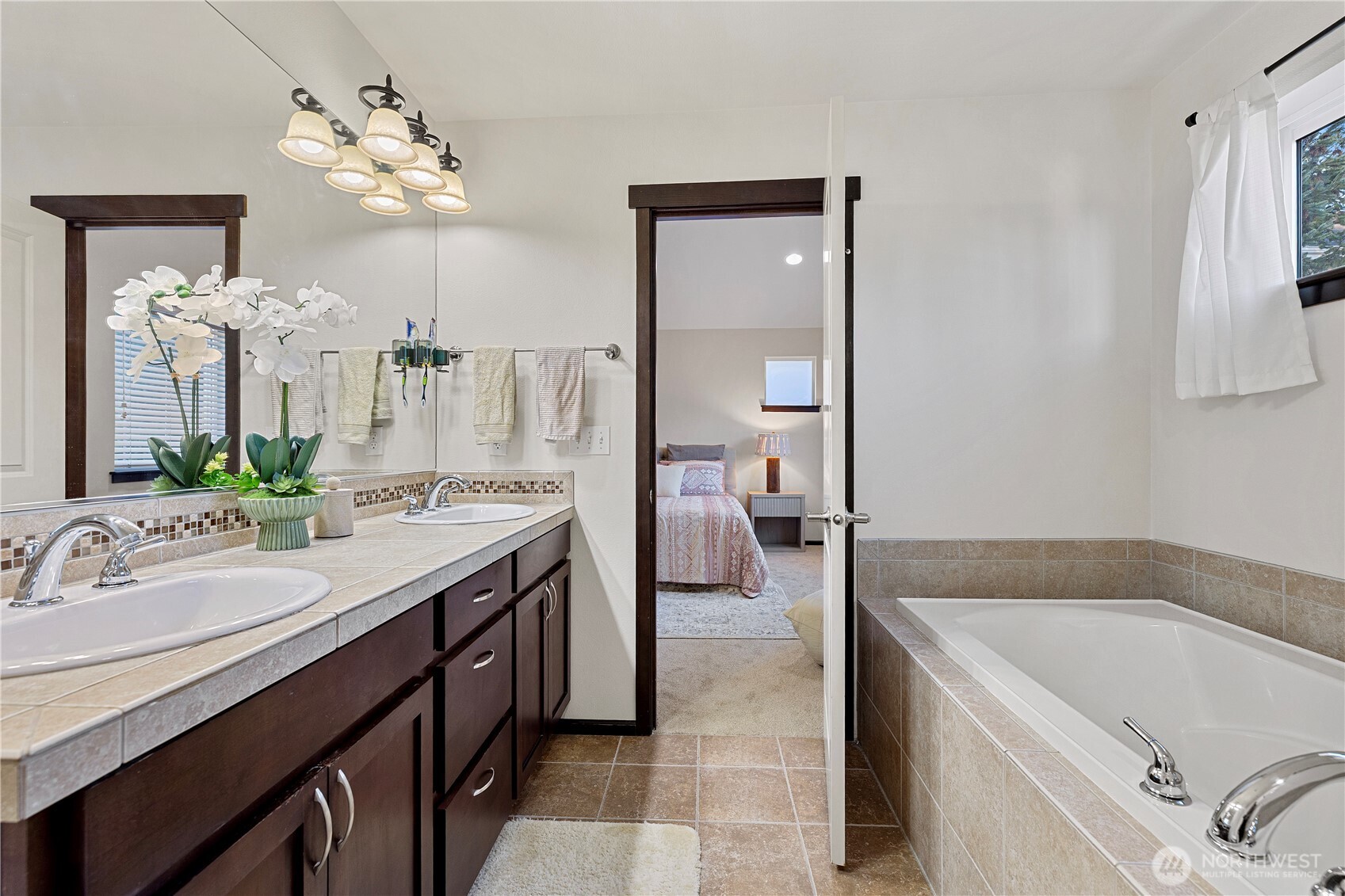 12014 Northeast 162nd Place Bothell, WA 98011 - Photo 30 of 40