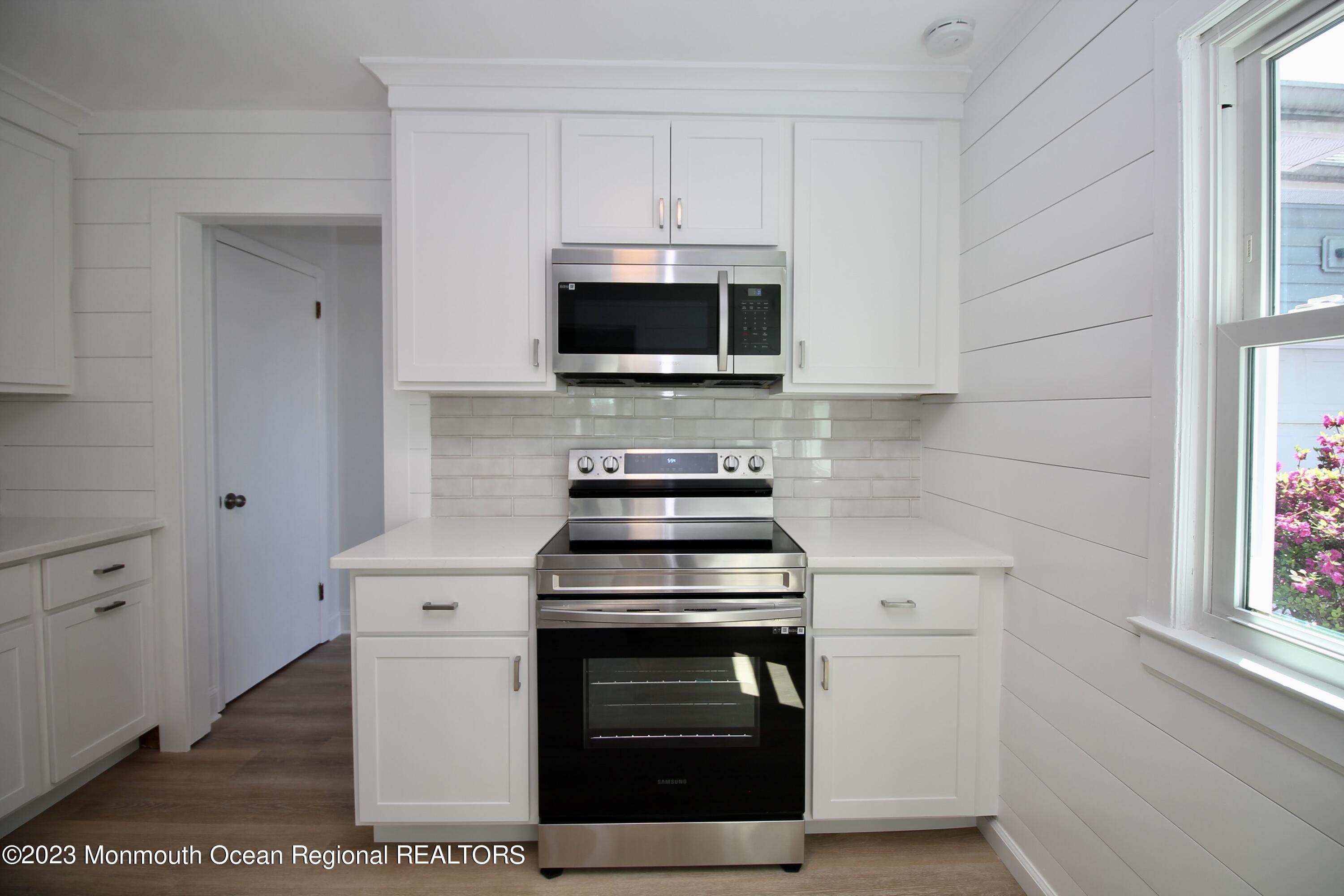 4 Holmes Terrace Freehold, NJ 07728 - Photo 12 of 38 918F002F-B89A-4492-B051-7BEA769159AF_1_2