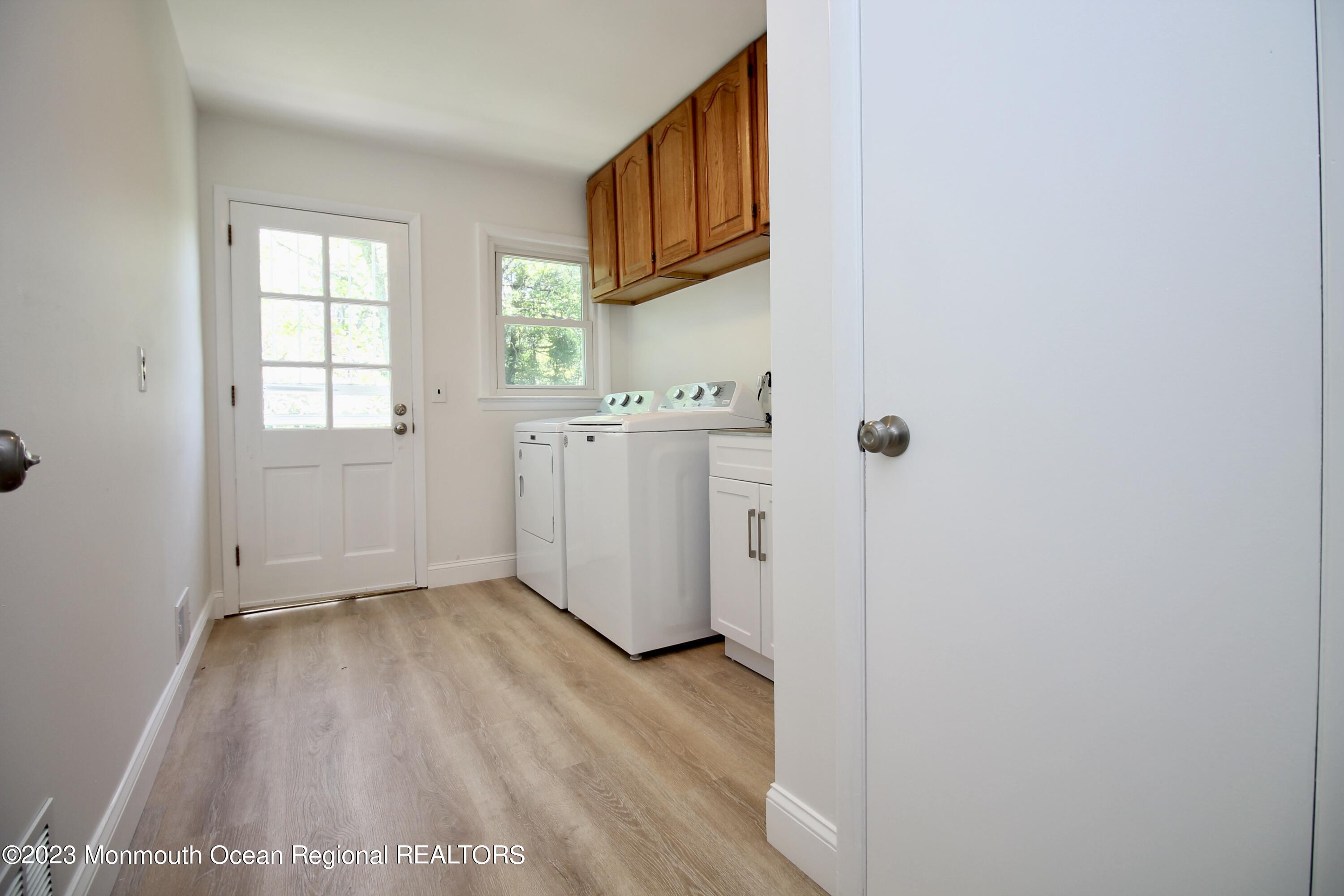 4 Holmes Terrace Freehold, NJ 07728 - Photo 17 of 38 AC22EA3D-40FD-48B2-BDF3-F9D91CC77D19_1_2