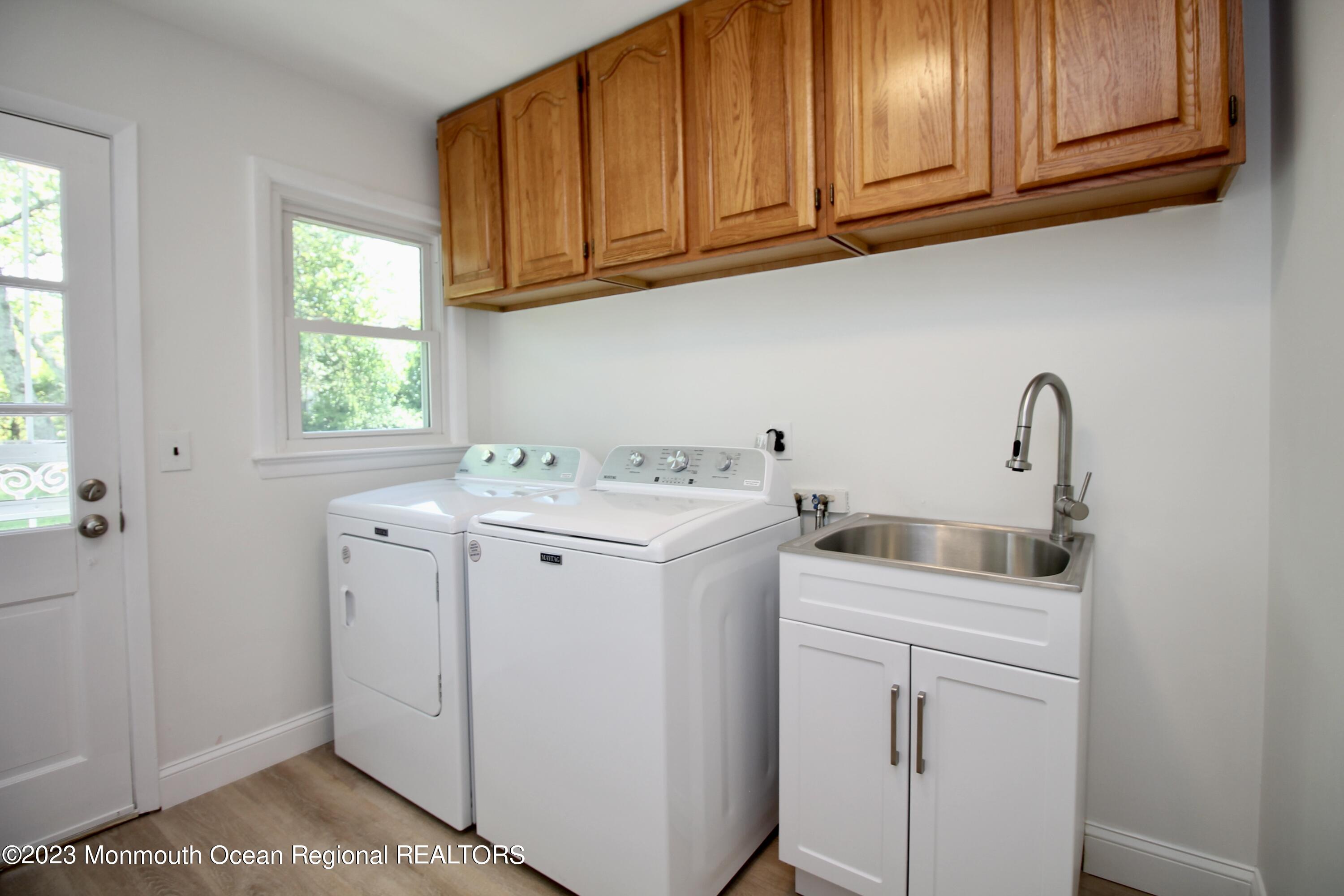 4 Holmes Terrace Freehold, NJ 07728 - Photo 18 of 38 3D2070CA-8EA4-4F3A-AC8E-9FEB3D24FA10_1_2