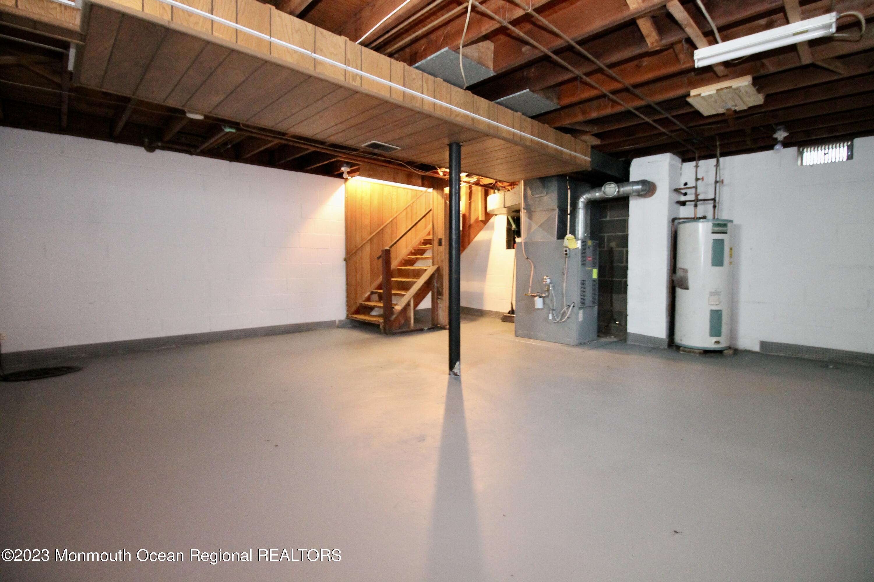 4 Holmes Terrace Freehold, NJ 07728 - Photo 31 of 38 1F64860D-3CB2-47F7-B191-914936918826_1_2