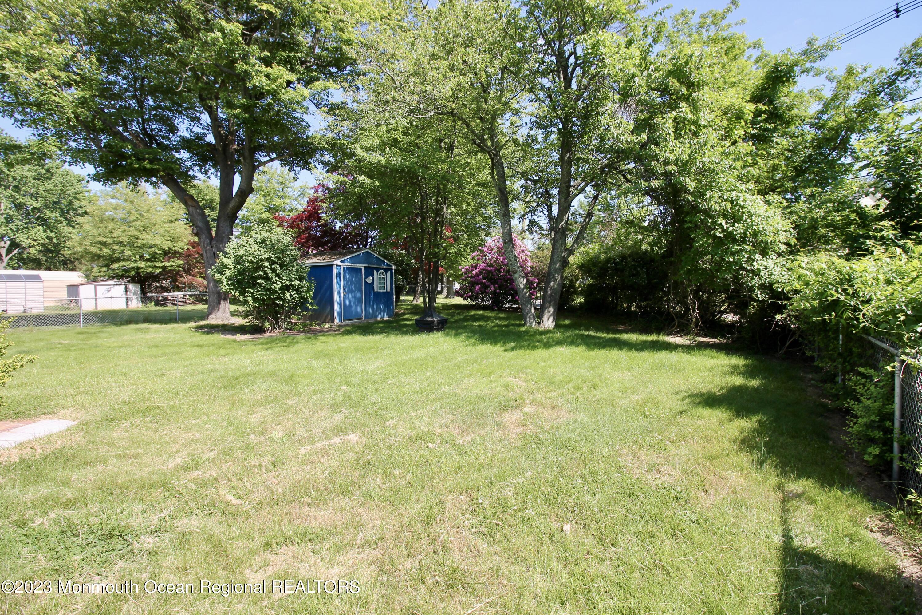 4 Holmes Terrace Freehold, NJ 07728 - Photo 33 of 38 2CC09354-194D-46B4-AD58-B0CA4AA9B08F_1_2