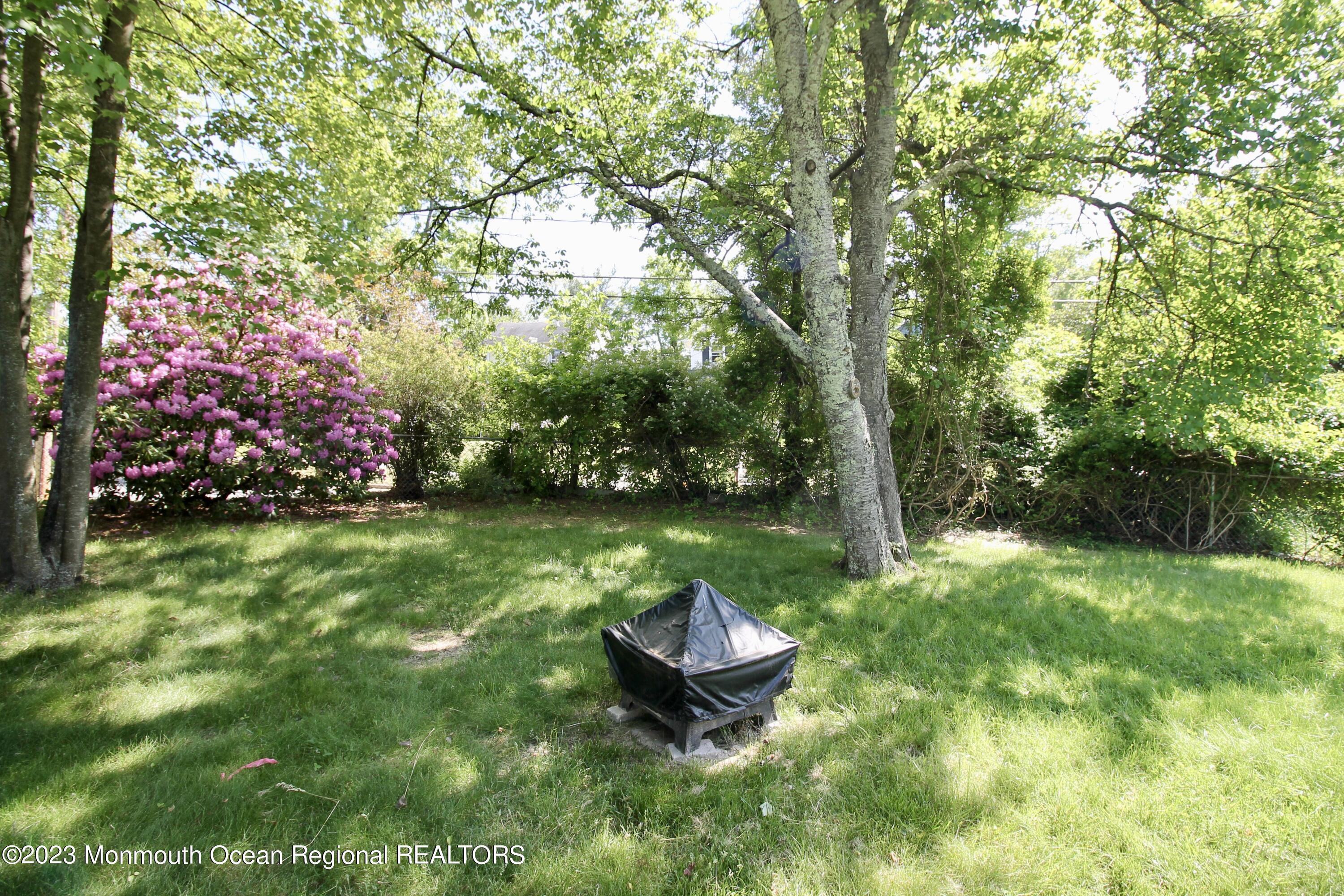 4 Holmes Terrace Freehold, NJ 07728 - Photo 34 of 38 18B5C4FA-9E82-4C71-B208-57BCC878D687_1_2