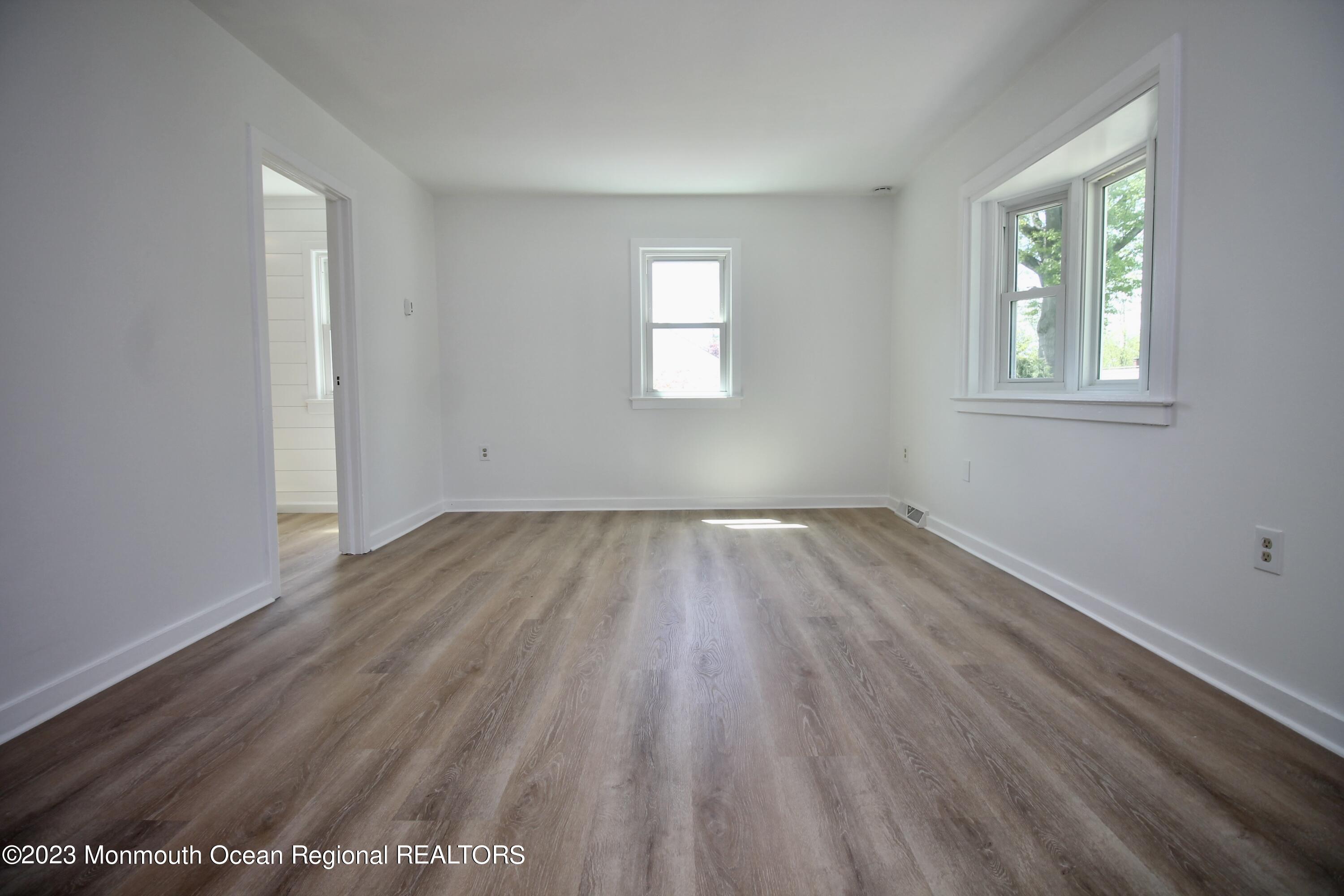 4 Holmes Terrace Freehold, NJ 07728 - Photo 10 of 38 7CA4EC3F-8BBB-428D-B330-A320AC5C2EE5_1_2