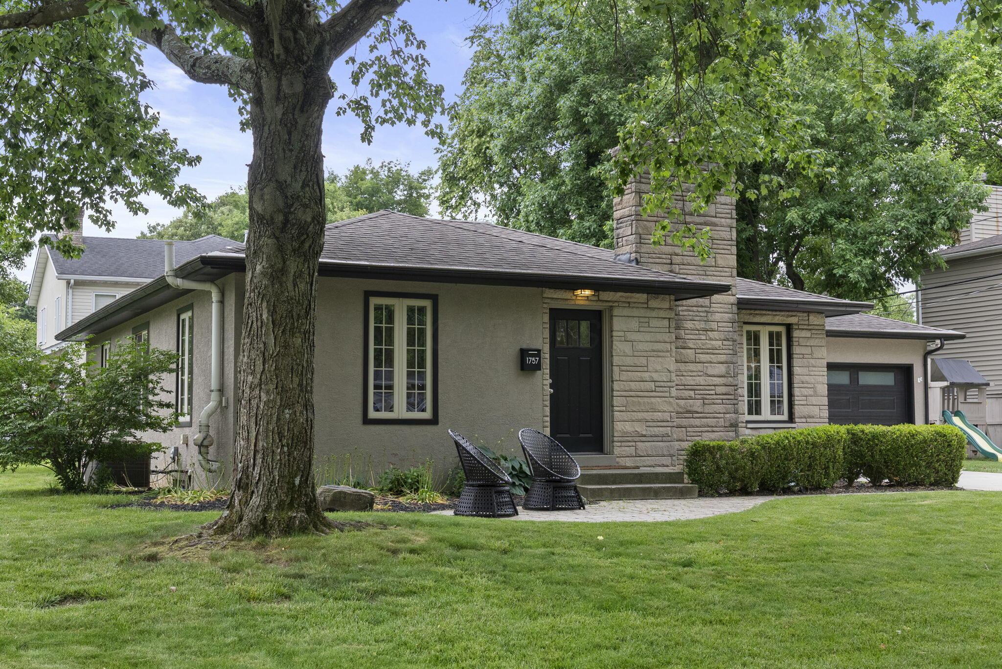 1757 Inchcliff Road Columbus, OH 43221 - Photo 6 of 59