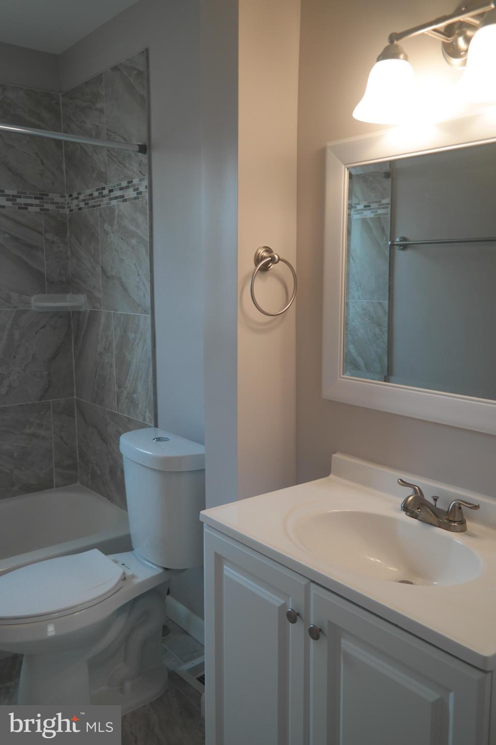 5433 Whitwood Road Baltimore, MD 21206 - Photo 21 of 21 Bath