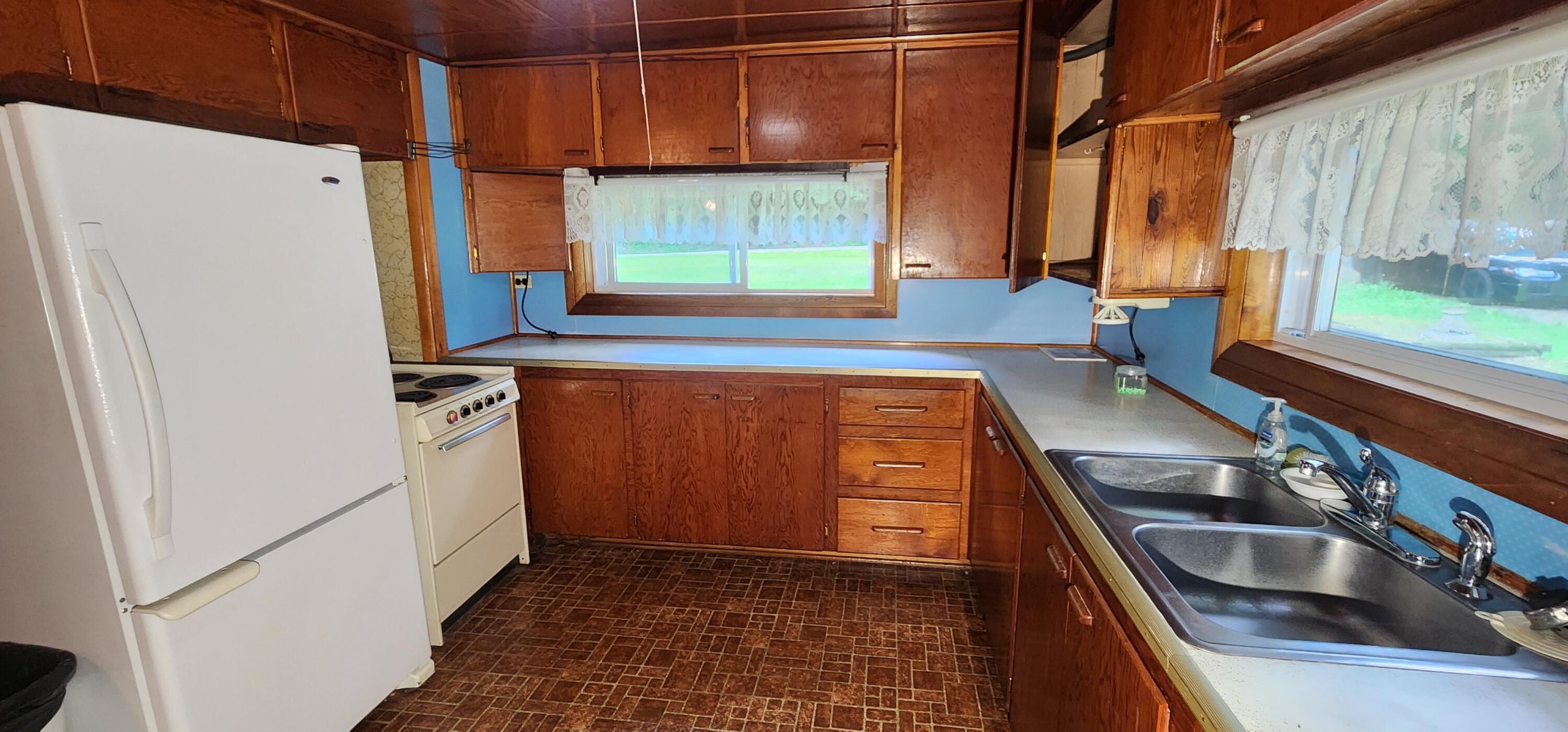 865 East Sidney Road Stanton, MI 48888 - Photo 11 of 14 20240607_143436