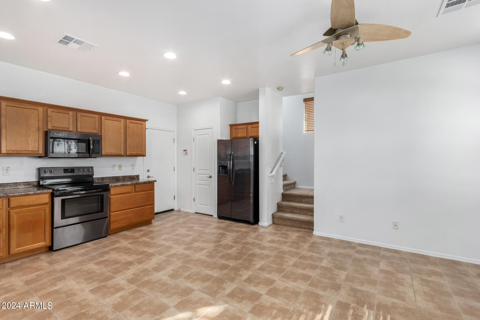 451 South Hawes Road, Unit 68 Mesa, AZ 85208 - Photo 3 of 30 Large Open Living Concept