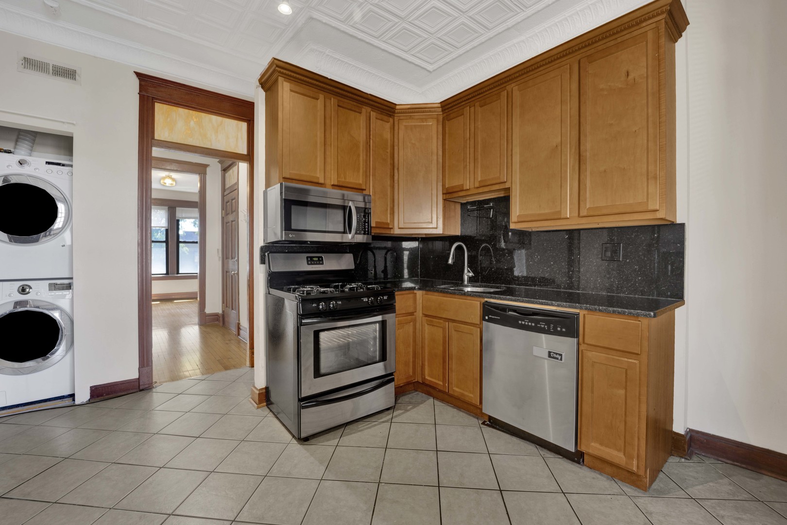 1404 West Flournoy Street, Unit 3 Chicago, IL 60607 - Photo 9 of 16