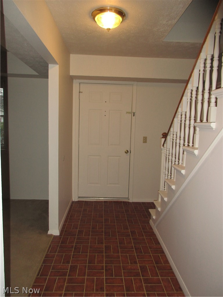 34409 Bainbridge Road North Ridgeville, OH 44039 - Photo 5 of 23