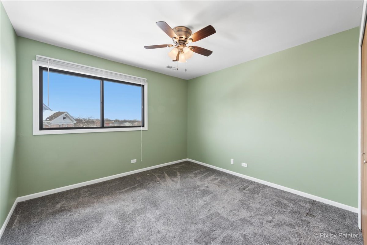 565 Dean Street, Unit F South Elgin, IL 60177 - Photo 18 of 37