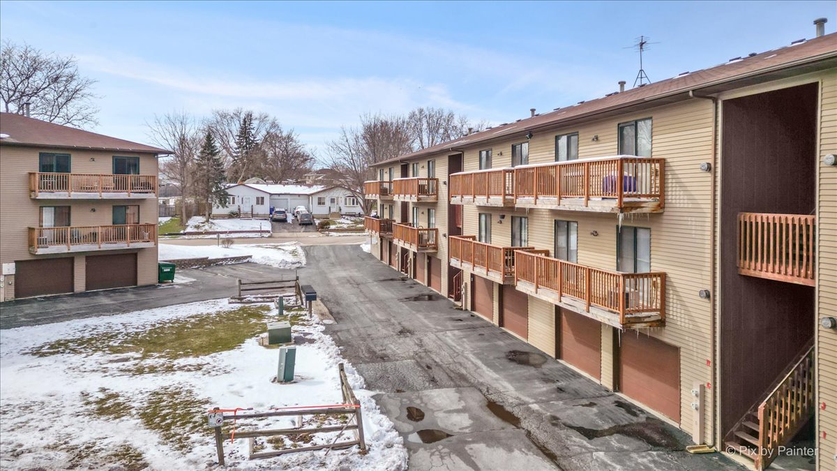 565 Dean Street, Unit F South Elgin, IL 60177 - Photo 31 of 37