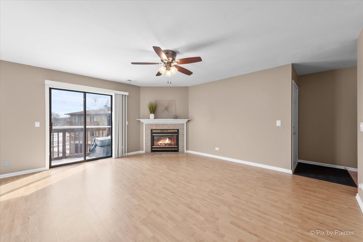 565 Dean Street, Unit F South Elgin, IL 60177 - Photo 4 of 37