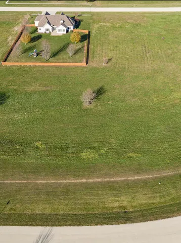 $26,000 | 1020 Prairie View Drive, Somonauk, IL 60552