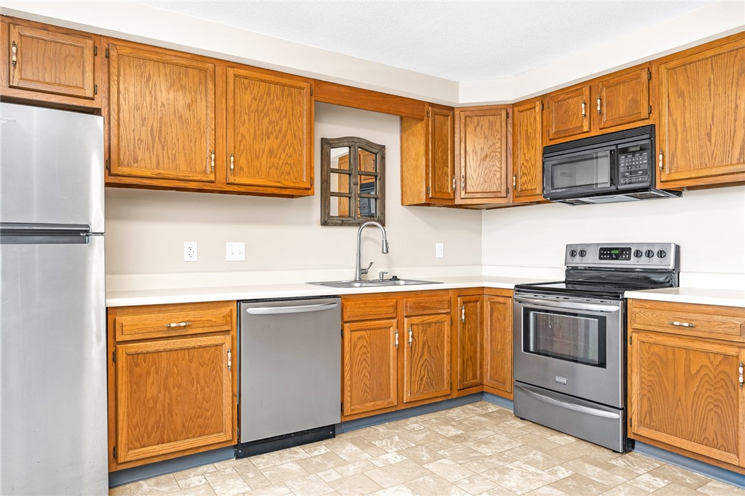 200 Post Road, Unit 602 Warwick, RI 02888 - Photo 3 of 18